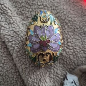 Vintage Franklin Mint ~ Multicolor Cloisonne Egg ~ Gold Tone Lotus Flowers